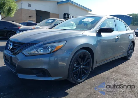 2018 Nissan Altima 2.5 Sr z USA, uszkodzony, nr VIN 1N4AL3AP8JC181685